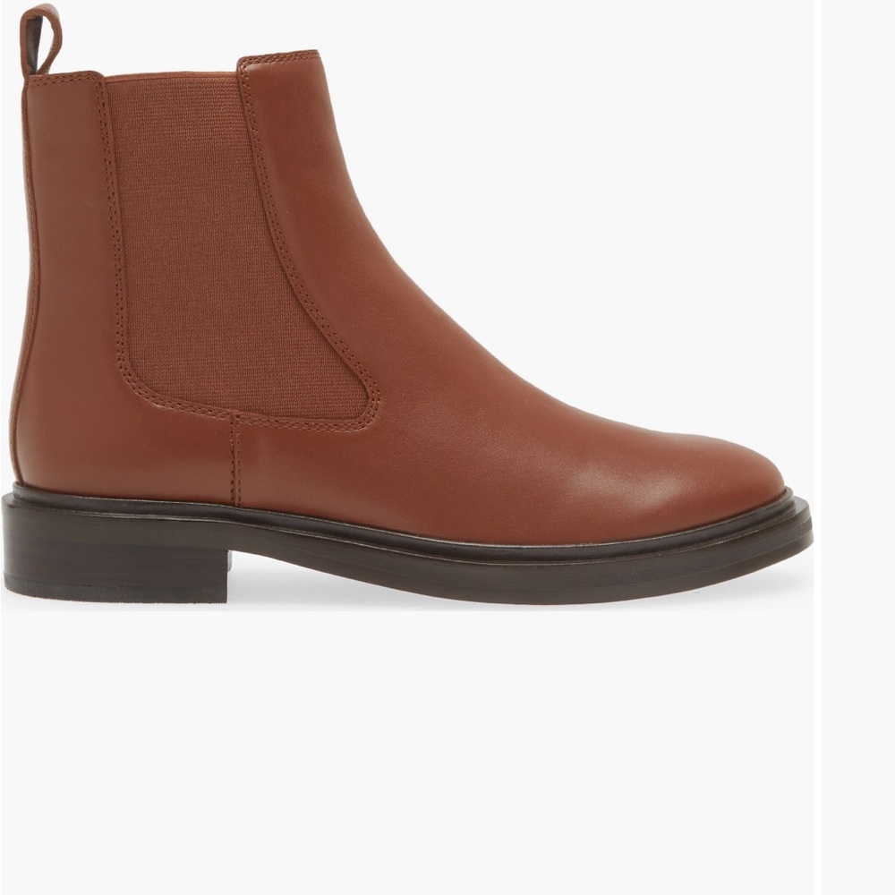 ⭐️SOLD⭐️Madewell Benning Chelsea Boot